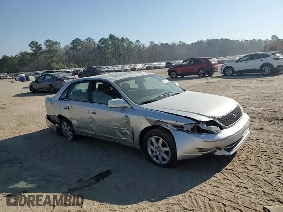 2000 Toyota Avalon XL z VIN 4T1BF28B9YU027996, wystawiony jako Copart lot #46452215 z przebiegiem 286 758 mil mil oraz Szkoda całkowita • Salvage title. Historia ofert i sprzedaży dostępna na DreamBid. Obrazek 10.