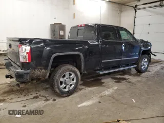 2019 GMC Sierra 3500HD Denali z VIN 1GT42WEYXKF230044, wystawiony jako Copart lot #86875304 z przebiegiem 62 704 mil mil oraz Szkoda całkowita • Salvage title. Historia ofert i sprzedaży dostępna na DreamBid. Obrazek 3.