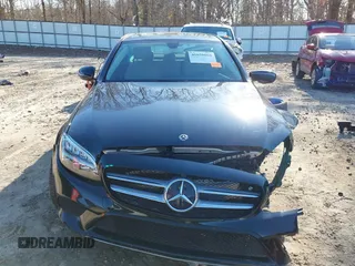 2019 Mercedes-Benz C 300 with VIN 55SWF8DB5KU311316, listed as a IAAI auction lot 41650068 with 68,399 mi miles and . Bid and sale history available at DreamBid. Image 13.
