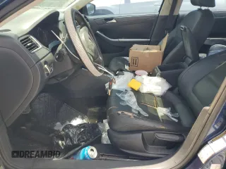 2011 Volkswagen Jetta SE z VIN 3VWDX7AJ2BM334248, wystawiony jako Copart lot #64985545 z przebiegiem Nie podano mil oraz Szkoda całkowita • Salvage title. Historia ofert i sprzedaży dostępna na DreamBid. Obrazek 7.