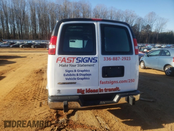 2020 Chevrolet Express Cargo Van with VIN 1GCWGAFG1L1261782, listed as a Copart auction lot 41364825 with 48,586 mi miles and Salvage Title. Bid and sale history available at carsss.com. Image 6.