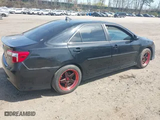 2014 Toyota Camry L with VIN 4T1BF1FK5EU466685, listed as a IAAI auction lot 42040366 with 114,019 mi miles. Bid and sale history available at carsss.com. Image 4.