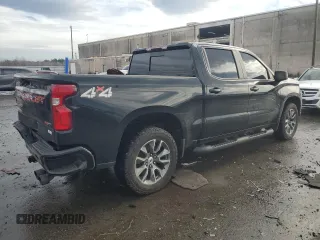 2021 Chevrolet Silverado 1500 RST with VIN 1GCUYEEL8MZ225519, listed as a Copart auction lot 43184385 with 71,378 mi miles and Salvage Title. Bid and sale history available at carsss.com. Image 3.