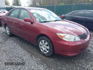 2004 Toyota Camry LE z VIN 4T1BE32K74U281864, wystawiony jako IAAI lot #42112752 z przebiegiem 60 236 mil mil oraz . Historia ofert i sprzedaży dostępna na DreamBid. Obrazek 1.