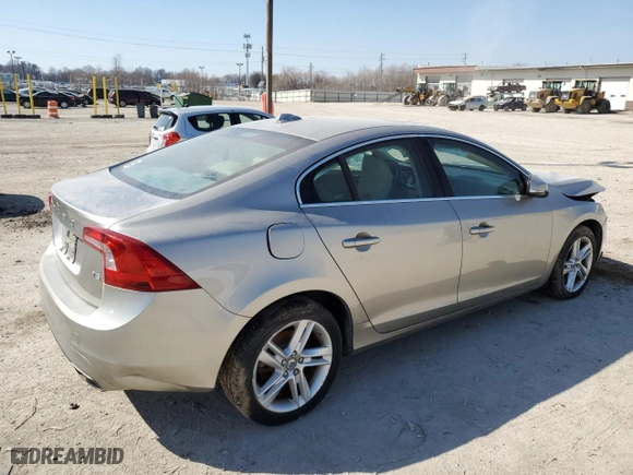 2014 Volvo S60 T5 with VIN YV1612FS4E2274111, listed as a Copart auction lot 47767695 with NaN miles and Clean Title. Bid and sale history available at carsss.com. Image 3.