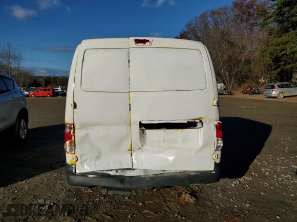 2019 Nissan NV200 Compact Cargo S with VIN 3N6CM0KN3KK711940, listed as a Copart auction lot 72228443 with 84,427 mi miles. Bid and sale history available at carsss.com. Image 6.