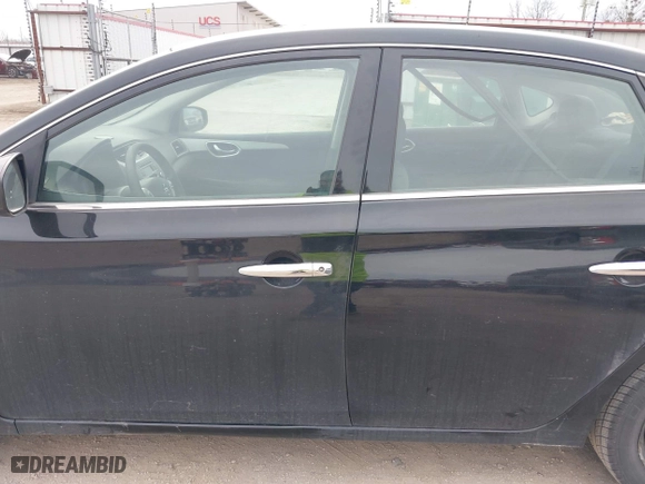 2015 Nissan Sentra S with VIN 3N1AB7AP5FY242092, listed as a IAAI auction lot 41319878 with 129,283 mi miles. Bid and sale history available at carsss.com. Image 14.