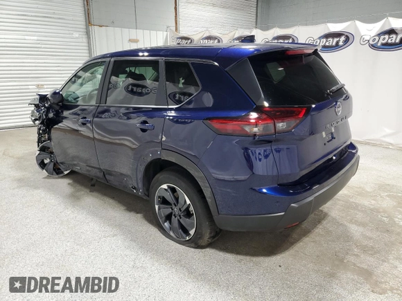 2025 Nissan Rogue SV with VIN 5N1BT3BA5SC822569, listed as a Copart auction lot 51820515 with 2,370 mi miles and Salvage Title. Bid and sale history available at DreamBid. Image 2.