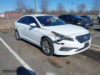 2015 Hyundai Sonata 2.4L SE with VIN 5NPE24AF5FH143029, listed as a IAAI auction lot 41690274 with 106,837 mi miles. Bid and sale history available at carsss.com. Image 1.