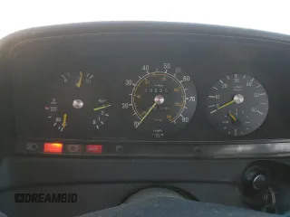 1982 Mercedes-Benz 300 with VIN WDBAB33A5CB001849, listed as a Copart auction lot 72214714 with 202,259 mi miles and Salvage Title. Bid and sale history available at carsss.com. Image 9.