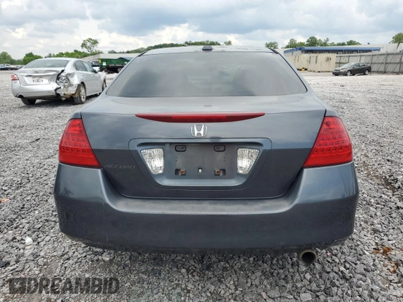 2006 Honda Accord EX-L z VIN 1HGCM56826A163491, wystawiony jako Copart lot #54251235 z przebiegiem 196 630 mil mil oraz Szkoda całkowita • Salvage title. Historia ofert i sprzedaży dostępna na DreamBid. Obrazek 6.
