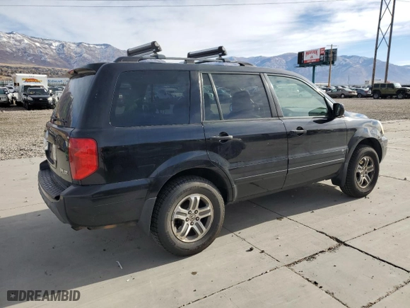 2004 Honda Pilot EX with VIN 5FNYF18684B009407, listed as a Copart auction lot 82195634 with 217,683 mi miles and Salvage Title. Bid and sale history available at carsss.com. Image 3.