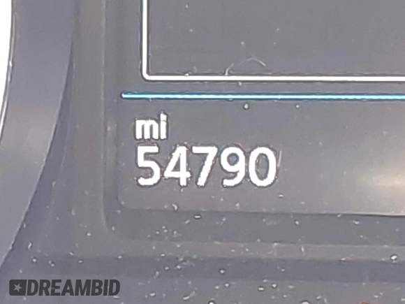 2018 Volkswagen Tiguan SEL z VIN 3VV3B7AX7JM126402, wystawiony jako IAAI lot #42046690 z przebiegiem 54 790 mil mil oraz . Historia ofert i sprzedaży dostępna na DreamBid. Obrazek 15.