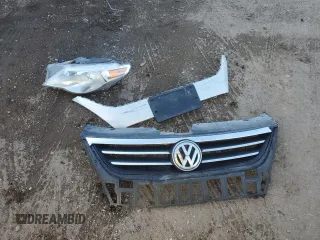 2011 Volkswagen CC Lux Plus with VIN WVWHN7ANXBE719706, listed as a Copart auction lot 89092365 with 99,740 mi miles and Salvage Title. Bid and sale history available at carsss.com. Image 14.