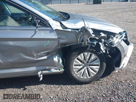 2019 Volkswagen Jetta S z VIN 3VWC57BUXKM242671, wystawiony jako IAAI lot #41813164 z przebiegiem 100 642 mil mil oraz . Historia ofert i sprzedaży dostępna na DreamBid. Obrazek 6.