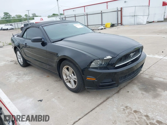 2013 Ford Mustang V6 with VIN 1ZVBP8EM9D5239373, listed as a IAAI auction lot 42373631 with 110,821 mi miles and . Bid and sale history available at DreamBid. Image 1.
