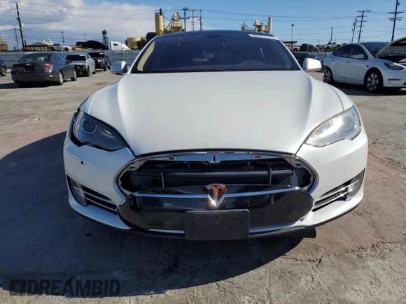 2013 Tesla Model S with VIN 5YJSA1CGXDFP21051, listed as a Copart auction lot 48377775 with 125,472 mi miles and Salvage Title. Bid and sale history available at carsss.com. Image 5.
