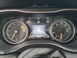2019 Jeep Cherokee High Altitude с VIN 1C4PJMDX6KD246055, выставлен на аукционе Copart как лот 52301765 с пробегом 123 271 миль миль и Списание • Salvage title. История ставок и продаж доступна на DreamBid. Изображение 9.