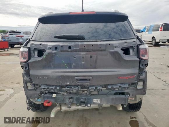 2023 Jeep Compass Trailhawk z VIN 3C4NJDDN8PT514773, wystawiony jako Copart lot #51137555 z przebiegiem 37 239 mil mil oraz Szkoda całkowita • Salvage title. Historia ofert i sprzedaży dostępna na DreamBid. Obrazek 6.