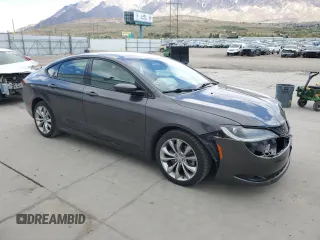2015 Chrysler 200 S with VIN 1C3CCCDG2FN711678, listed as a Copart auction lot 53299155 with 114,535 mi miles and Salvage Title. Bid and sale history available at carsss.com. Image 4.