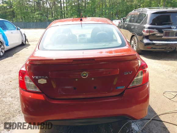 2016 Nissan Versa S z VIN 3N1CN7AP9GL850244, wystawiony jako IAAI lot #42254319 z przebiegiem 87 728 mil mil oraz . Historia ofert i sprzedaży dostępna na DreamBid. Obrazek 16.