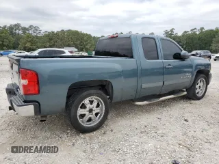 2008 Chevrolet Silverado 1500 1LT with VIN 1GCEC19JX8Z324501, listed as a Copart auction lot 53163245 with 275,401 mi miles and Salvage Title. Bid and sale history available at DreamBid. Image 3.