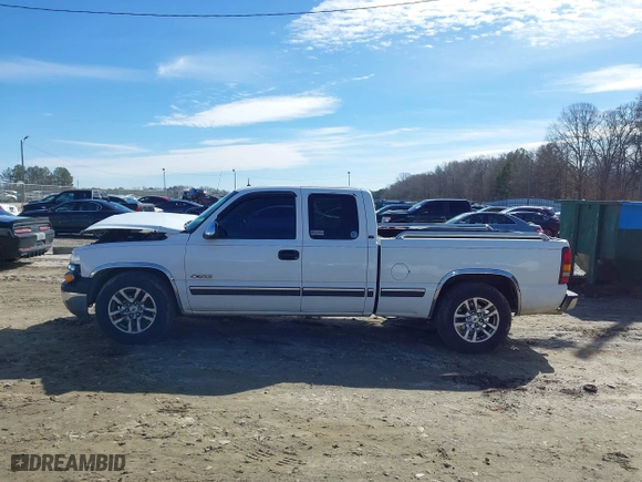 2001 Chevrolet Silverado 1500 LT with VIN 1GCEC19T01Z152616, listed as a IAAI auction lot 41454877 with 208,347 mi miles. Bid and sale history available at carsss.com. Image 14.