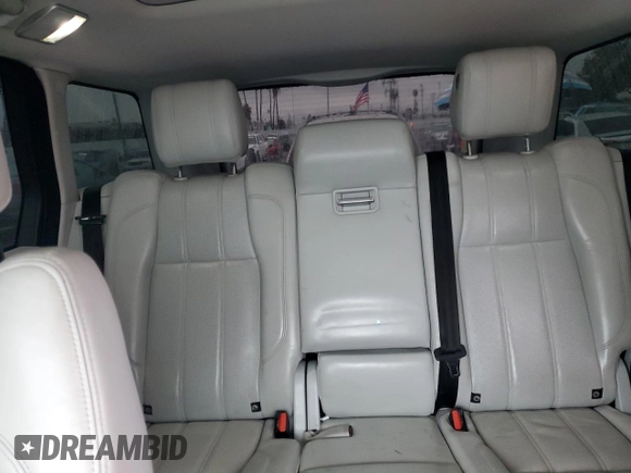 2017 Land Rover Range Rover HSE z VIN SALGS2FK0HA327820, wystawiony jako Copart lot #43335395 z przebiegiem 152 435 mil mil oraz Czysty tytuł • Clean title. Historia ofert i sprzedaży dostępna na DreamBid. Obrazek 10.