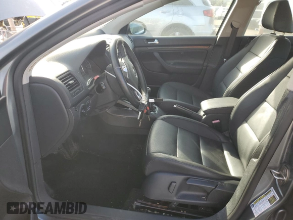 2010 Volkswagen Jetta TDI z VIN 3VWAL7AJ2AM170674, wystawiony jako Copart lot #50191095 z przebiegiem 195 538 mil mil oraz Czysty tytuł • Clean title. Historia ofert i sprzedaży dostępna na DreamBid. Obrazek 7.