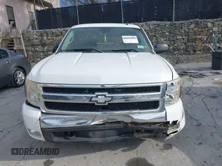 2007 Chevrolet Silverado 1500 1LT with VIN 2GCEK19J671724422, listed as a IAAI auction lot 41277843 with 111,802 mi miles and . Bid and sale history available at DreamBid. Image 12.