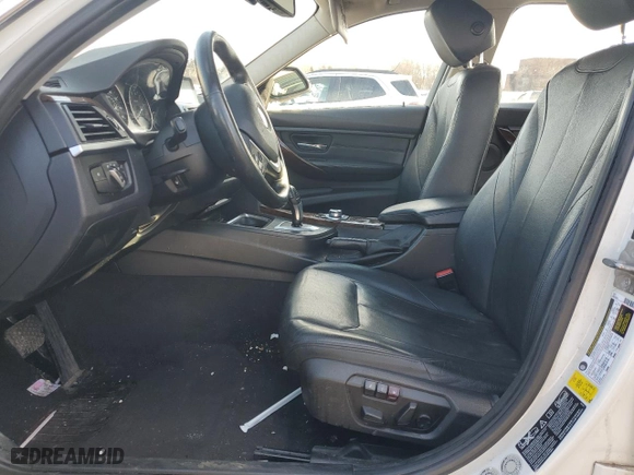 2013 BMW 3 Series 328i xDrive with VIN WBA3B3C59DF532606, listed as a Copart auction lot 45305645 with NaN miles and Salvage Title. Bid and sale history available at carsss.com. Image 7.