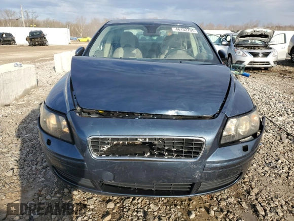 2006 Volvo S40 2.4L with VIN YV1MS382262216488, listed as a Copart auction lot 46152705 with 136,264 mi miles and Non Repairable. Bid and sale history available at carsss.com. Image 5.