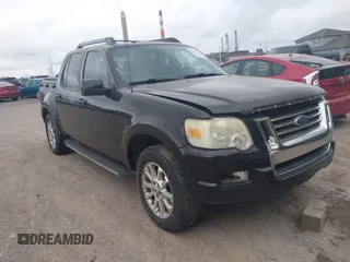 2007 Ford Explorer Sport Trac Limited z VIN 1FMEU53K77UA16974, wystawiony jako IAAI lot #42281710 z przebiegiem 217 326 mil mil oraz . Historia ofert i sprzedaży dostępna na DreamBid. Obrazek 1.