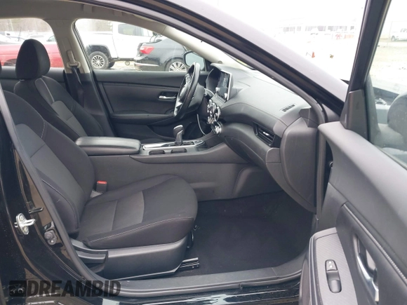 2021 Nissan Sentra SV with VIN 3N1AB8CV1MY292566, listed as a IAAI auction lot 41373918 with 68,062 mi miles and . Bid and sale history available at DreamBid. Image 5.