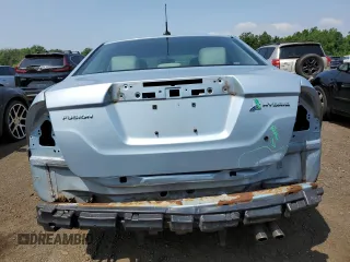 2011 Ford Fusion Hybrid with VIN 3FADP0L33BR117387, listed as a Copart auction lot 61782605 with 151,617 mi miles and Salvage title. Bid and sale history available at DreamBid. Image 6.