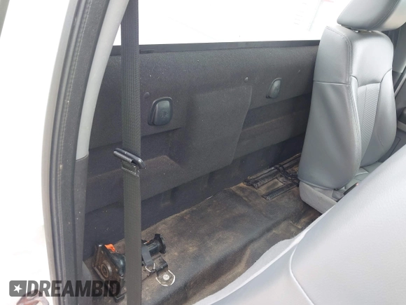 2013 Ford F-250 XL with VIN 1FTBF2B65DEA37770, listed as a IAAI auction lot 42400959 with 166,125 mi miles and . Bid and sale history available at DreamBid. Image 8.