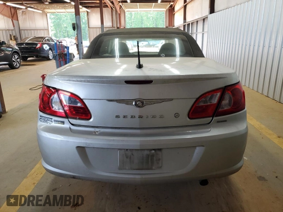 2008 Chrysler Sebring Touring z VIN 1C3LC55R08N271099, wystawiony jako Copart lot #53620705 z przebiegiem 134 637 mil mil oraz Szkoda całkowita • Salvage title. Historia ofert i sprzedaży dostępna na DreamBid. Obrazek 6.