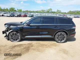 2020 Lincoln Aviator Reserve with VIN 5LM5J7XC7LGL37068, listed as a IAAI auction lot 42242173 with 40,714 mi miles and . Bid and sale history available at DreamBid. Image 14.