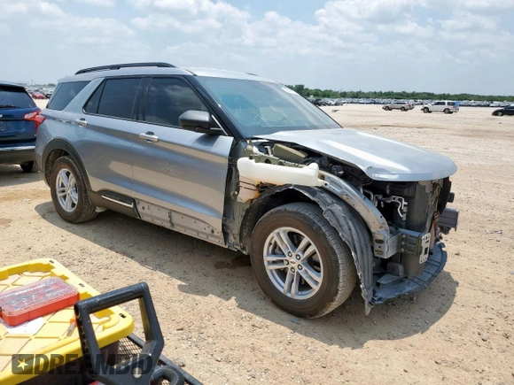 2022 Ford Explorer XLT with VIN 1FMSK7DH8NGB62920, listed as a Copart auction lot 56868815 with 26,425 mi miles and Salvage title. Bid and sale history available at DreamBid. Image 4.