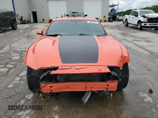 2015 Ford Mustang V6 z VIN 1FA6P8AM6F5388679, wystawiony jako Copart lot #58469525 z przebiegiem 69 819 mil mil oraz Szkoda całkowita • Salvage title. Historia ofert i sprzedaży dostępna na DreamBid. Obrazek 5.