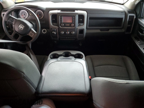 2021 Ram 1500 Tradesman z VIN 1C6RR6FT1MS521053, wystawiony jako Copart lot #55337525 z przebiegiem 70 287 mil mil oraz Czysty tytuł • Clean title. Historia ofert i sprzedaży dostępna na DreamBid. Obrazek 8.