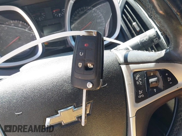 2011 Chevrolet Equinox 1LT with VIN 2CNALDEC6B6213840, listed as a IAAI auction lot 42047908 with 191,403 mi miles and . Bid and sale history available at DreamBid. Image 11.