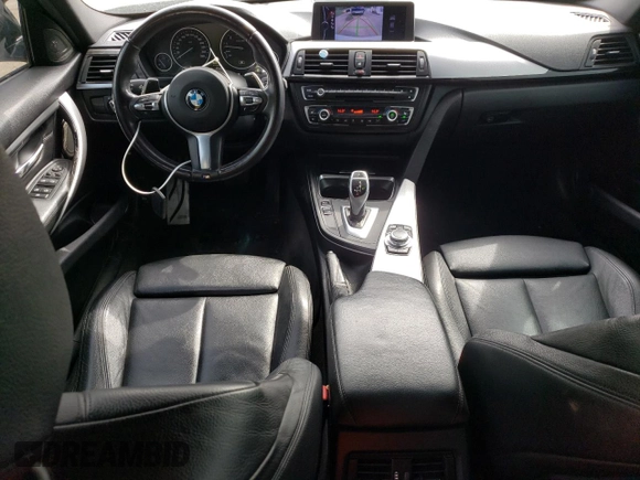2013 BMW 3 Series 335i xDrive z VIN WBA3B9C53DF585613, wystawiony jako Copart lot #56634425 z przebiegiem 131 604 mil mil oraz Czysty tytuł • Clean title. Historia ofert i sprzedaży dostępna na DreamBid. Obrazek 8.