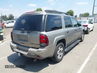 2003 Chevrolet TrailBlazer EXT LT with VIN 1GNES16S736233526, listed as a IAAI auction lot 42193747 with 197,471 mi miles. Bid and sale history available at carsss.com. Image 4.