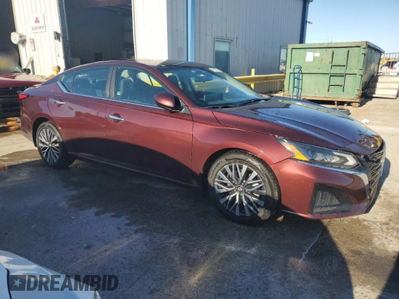 2023 Nissan Altima 2.5 SV with VIN 1N4BL4DV3PN303015, listed as a Copart auction lot 87023374 with 47,904 mi miles and Salvage Title. Bid and sale history available at carsss.com. Image 4.