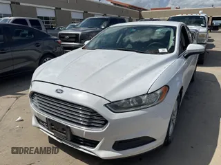 2016 Ford Fusion S with VIN 3FA6P0G79GR388774, listed as a IAAI auction lot 42203514 with 180,215 mi miles. Bid and sale history available at carsss.com. Image 1.
