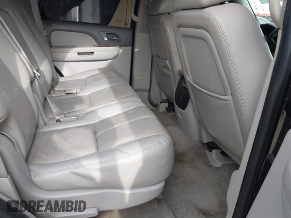 2012 GMC Yukon SLT with VIN 1GKS2CE06CR150096, listed as a IAAI auction lot 41703820 with 308,958 mi miles. Bid and sale history available at carsss.com. Image 8.