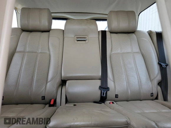 2013 Land Rover Range Rover SC z VIN SALGS2EF0DA108709, wystawiony jako Copart lot #55350935 z przebiegiem 143 550 mil mil oraz Czysty tytuł • Clean title. Historia ofert i sprzedaży dostępna na DreamBid. Obrazek 10.
