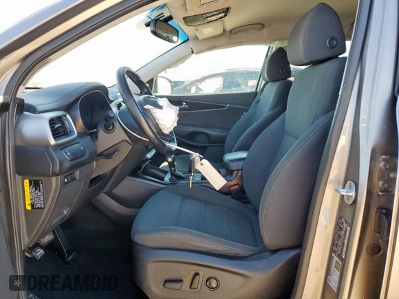 2018 Kia Sorento LX with VIN 5XYPG4A39JG375908, listed as a Copart auction lot 45412235 with 140,483 mi miles and Salvage Title. Bid and sale history available at carsss.com. Image 7.