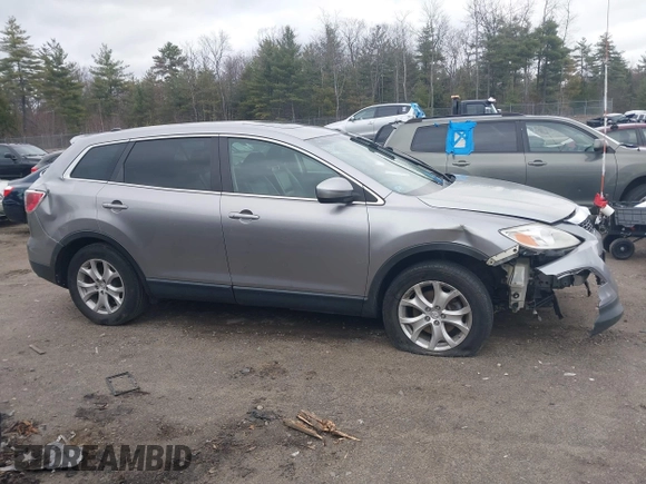 2011 Mazda CX-9 Touring z VIN JM3TB3CV7B0328316, wystawiony jako IAAI lot #42040999 z przebiegiem 160 421 mil mil oraz . Historia ofert i sprzedaży dostępna na DreamBid. Obrazek 13.